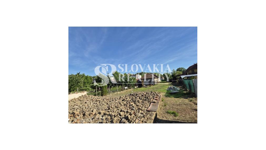 Výnimočný dom s vysokými stropmi a záhradou 1 201 m²