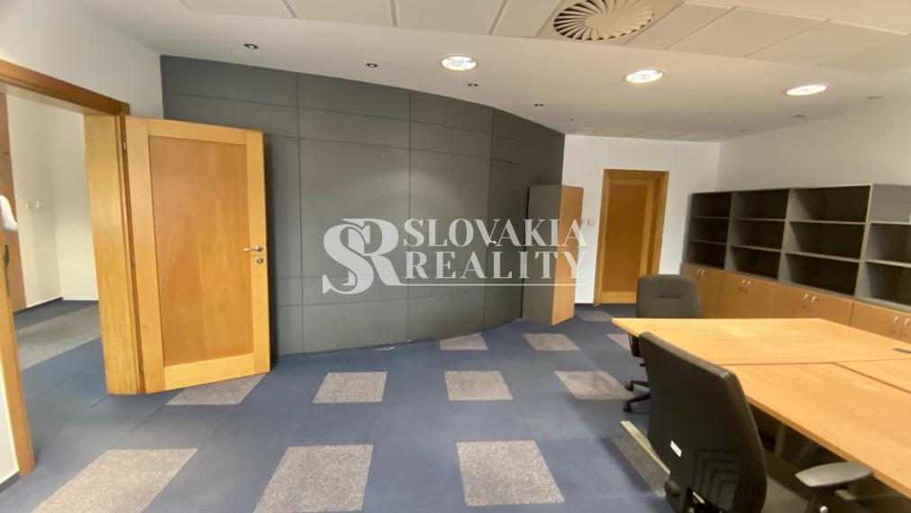 Centrum mesta, parkovanie, klimatizácia, od 30 do 120m2