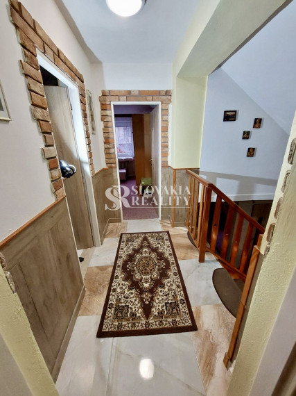 Vynikajúca lokalita Zobor, rodinný dom 260 m², 527 m²