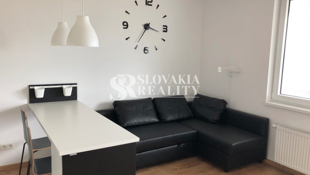 1-izb.byt v centre mesta, novostavba Arboria, balkón, pivnica