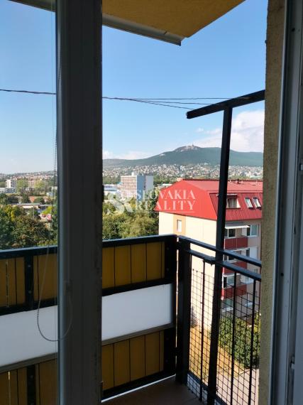 Garsónka s balkónom, 24 m2,  Chrenová