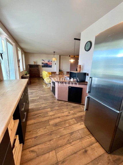 Novostavba RD, pozemok 1366m2, 5-izb., dvojgaráž, 2 kúpeľne