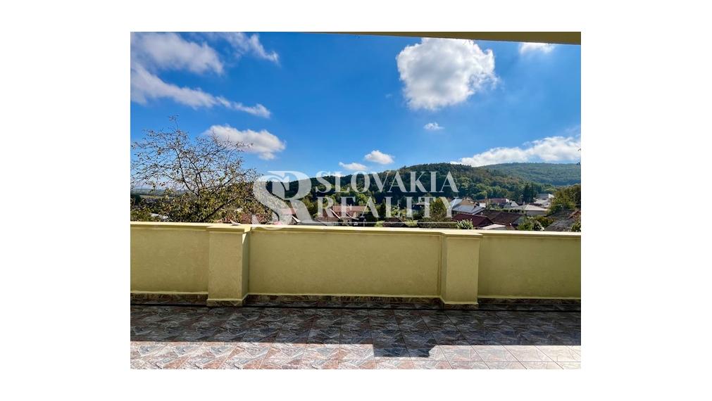 Novostavba RD, pozemok 1366m2, 5-izb., dvojgaráž, 2 kúpeľne