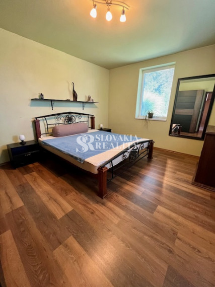 Novostavba RD, pozemok 1366m2, 5-izb., dvojgaráž, 2 kúpeľne