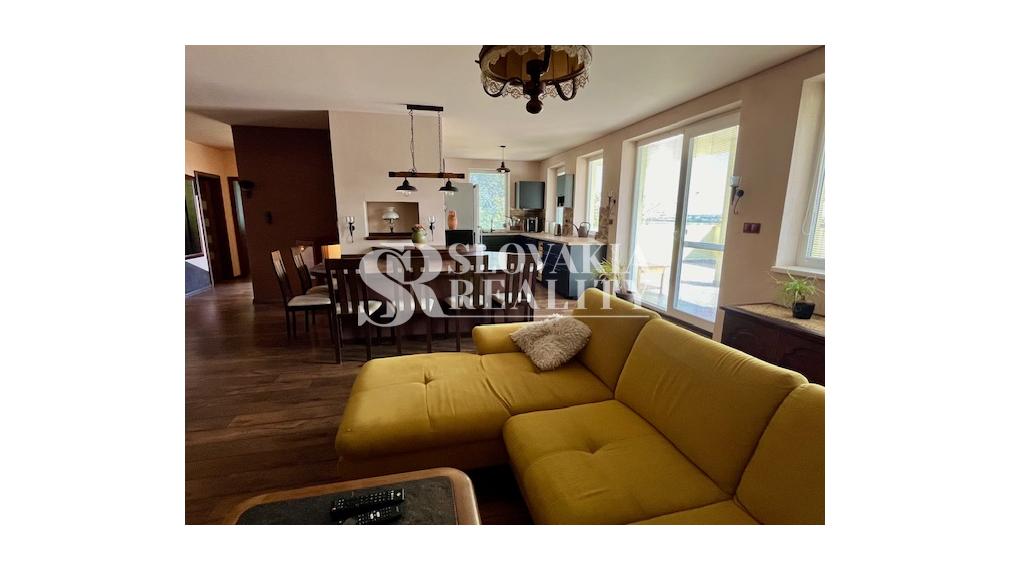 Novostavba RD, pozemok 1366m2, 5-izb., dvojgaráž, 2 kúpeľne