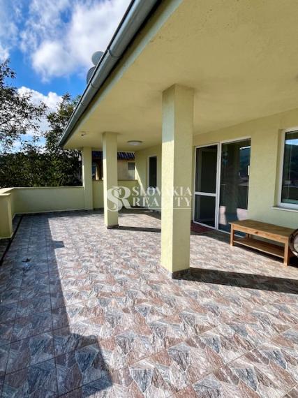 Novostavba RD, pozemok 1366m2, 5-izb., dvojgaráž, 2 kúpeľne