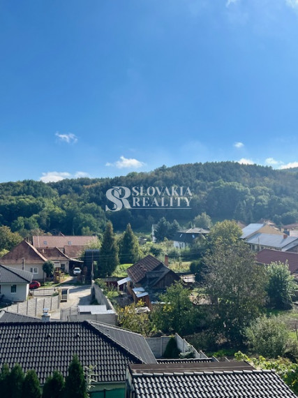 Novostavba RD, pozemok 1366m2, 5-izb., dvojgaráž, 2 kúpeľne