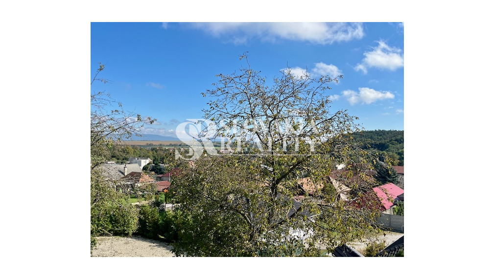 Novostavba RD, pozemok 1366m2, 5-izb., dvojgaráž, 2 kúpeľne