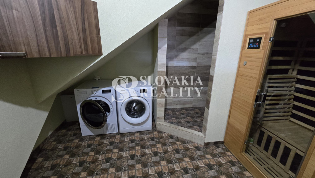 Novostavba RD, pozemok 1366m2, 5-izb., dvojgaráž, 2 kúpeľne