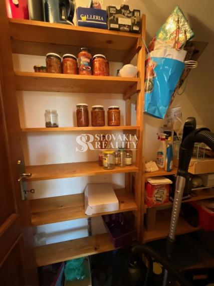 REZERVOVANÝ!! Rodinný dom, pozemok 2643 m2, Nové Sady