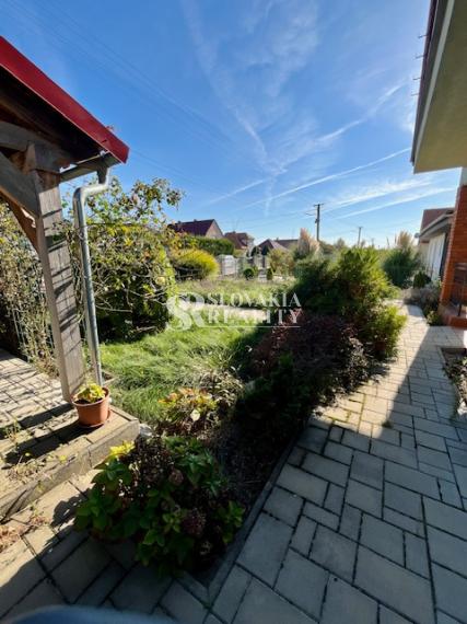 REZERVOVANÝ!! Rodinný dom, pozemok 2643 m2, Nové Sady