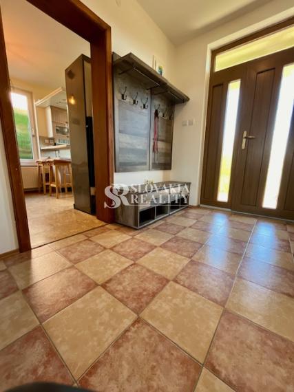 REZERVOVANÝ!! Rodinný dom, pozemok 2643 m2, Nové Sady