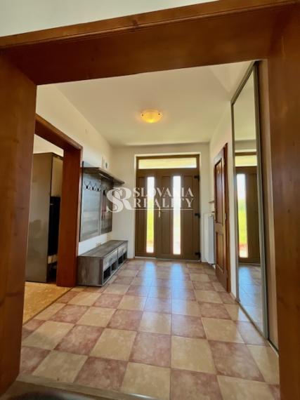 REZERVOVANÝ!! Rodinný dom, pozemok 2643 m2, Nové Sady