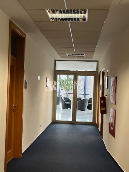 Centrum mesta, parkovanie, klimatizácia, od 30 do 120m2