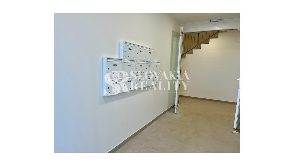 2-izb.byt v novstavbe SLNEČNÁ PLÁŇ, loggia, skolaudovaný