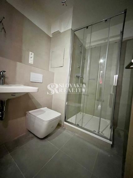 2-izb.byt v novstavbe SLNEČNÁ PLÁŇ, loggia, skolaudovaný