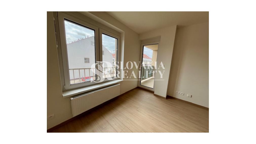 2-izb.byt v novstavbe SLNEČNÁ PLÁŇ, loggia, skolaudovaný