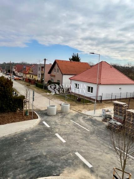 2-izb.byt v novstavbe SLNEČNÁ PLÁŇ, loggia, skolaudovaný