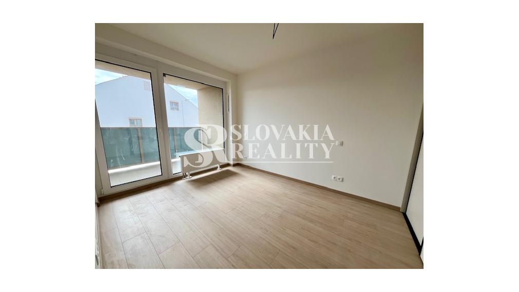 2-izb.byt v novstavbe SLNEČNÁ PLÁŇ, loggia, skolaudovaný