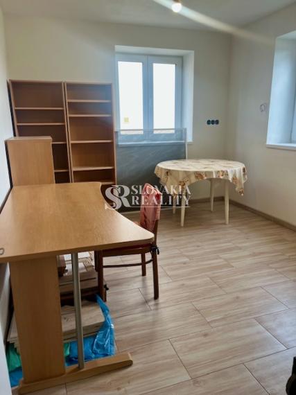 2-generačný dom v Branči so všetkými inžinierskymi sieťami