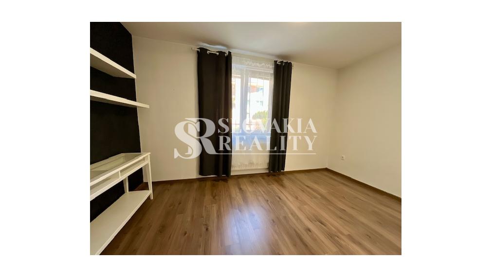 3.izb.byt 112 m2, s terasou o veľkosti 50m2 a garážou