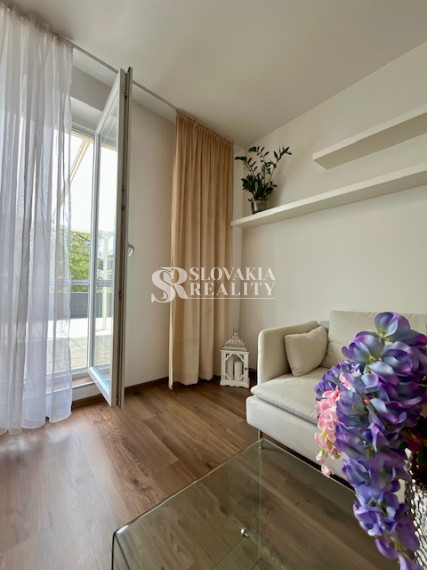 3.izb.byt 112 m2, s terasou o veľkosti 50m2 a garážou