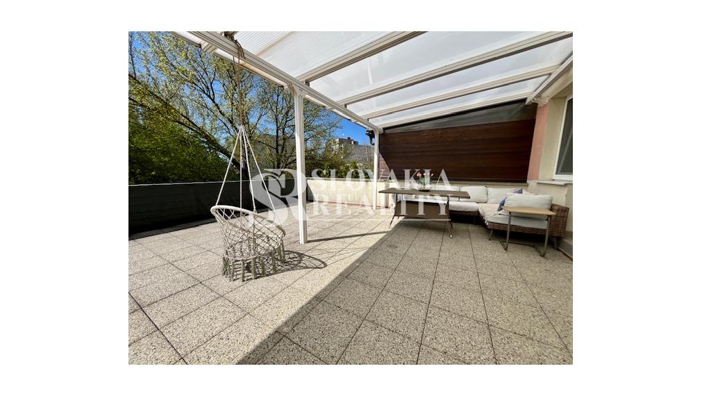 3.izb.byt s veľkou terasou, 112 m2, parkovanie v garáži