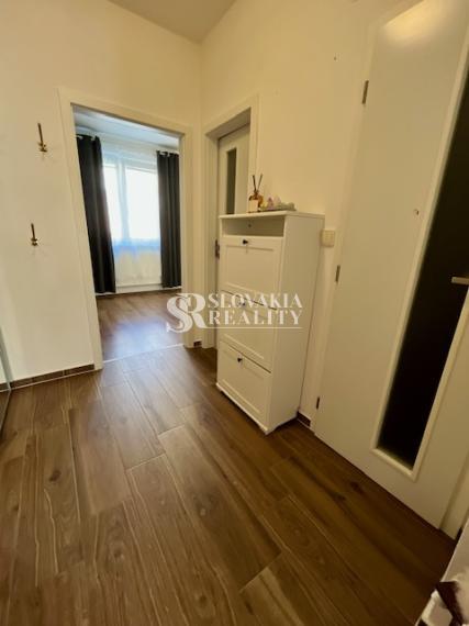 3.izb.byt s veľkou terasou, 112 m2, parkovanie v garáži