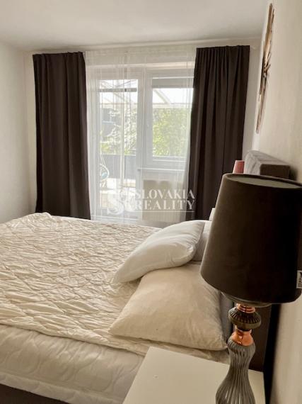 3.izb.byt s veľkou terasou, 112 m2, parkovanie v garáži