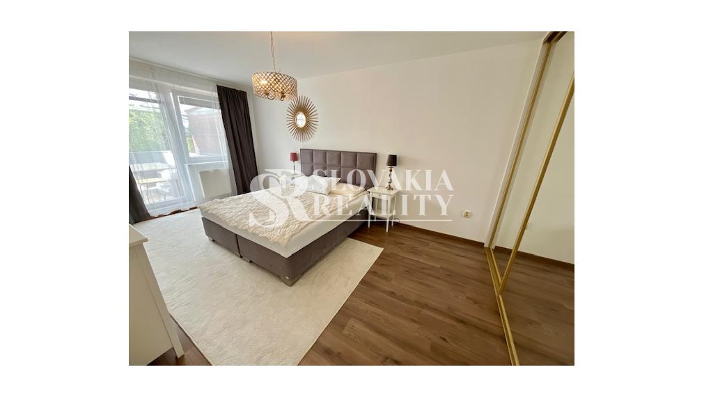 3.izb.byt s veľkou terasou, 112 m2, parkovanie v garáži