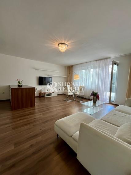 3.izb.byt s veľkou terasou, 112 m2, parkovanie v garáži