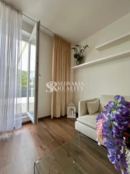 3.izb.byt s veľkou terasou, 112 m2, parkovanie v garáži