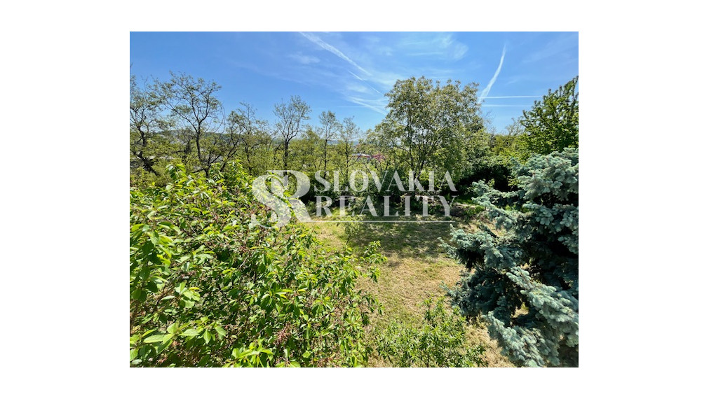 Veľký 8-izbový dom, znalecký posudok na 452.000, Čermáň