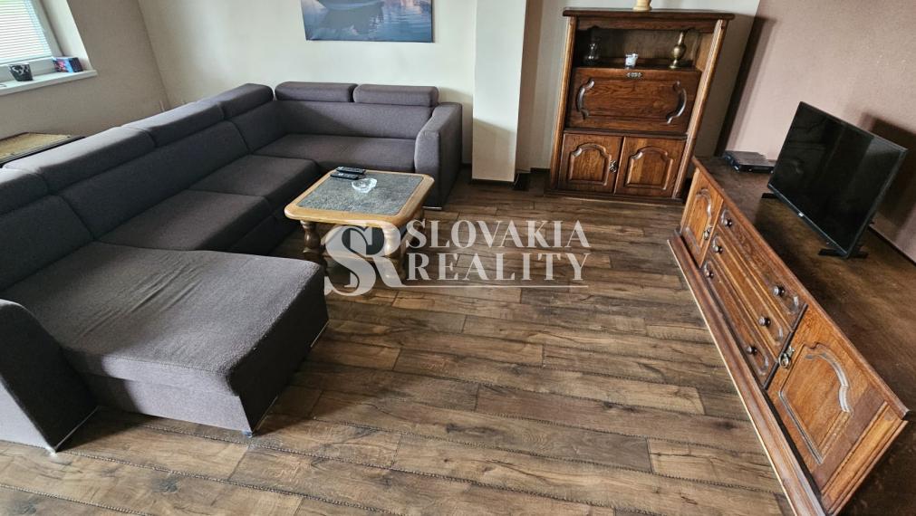 Novostavba RD, pozemok 1366m2, 5-izb., dvojgaráž, 2 kúpeľne