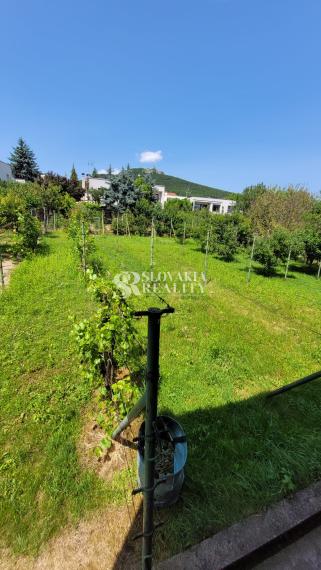 6-izb.RD, Nitra-Zobor, 980 m2 pozemok, garáž