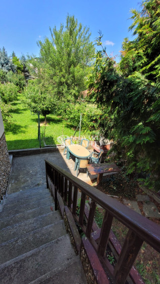 6-izb.RD, Nitra-Zobor, 980 m2 pozemok, garáž