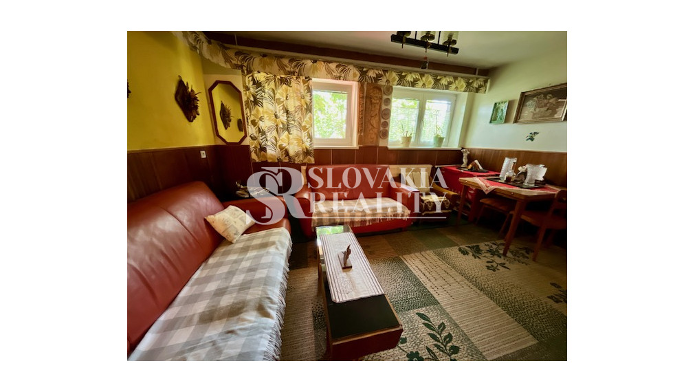 6-izb.RD, Nitra-Zobor, 980 m2 pozemok, garáž