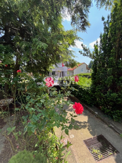 6-izb.RD, Nitra-Zobor, 980 m2 pozemok, garáž