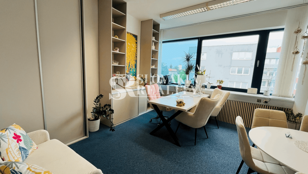 Centrum mesta, parkovanie, klimatizácia, od 30 do 120m2