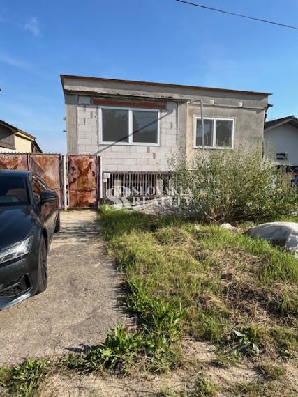 2-generačný dom v Branči so všetkými inžinierskymi sieťami