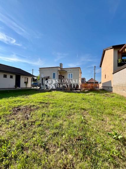 2-generačný dom v Branči so všetkými inžinierskymi sieťami