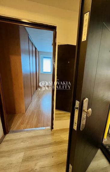 REZERVOVANÝ! 2-izb.byt Kalvária, balkón - 8.mája