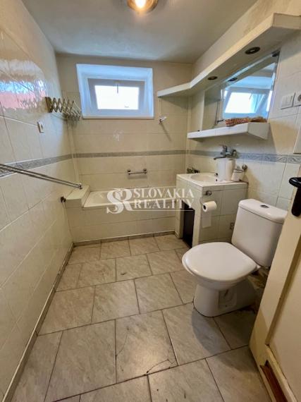 REZERVOVANÝ! 2-izb.byt Kalvária, balkón - 8.mája