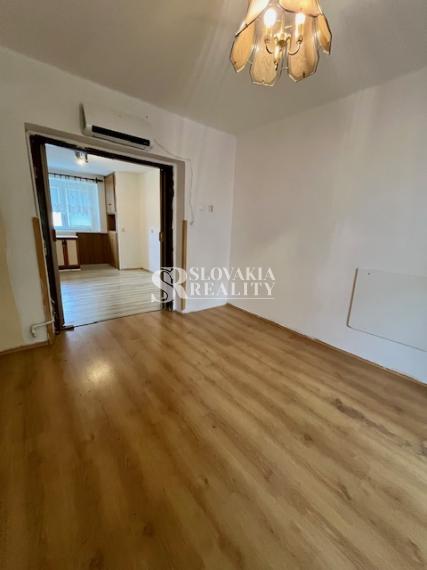 REZERVOVANÝ! 2-izb.byt Kalvária, balkón - 8.mája