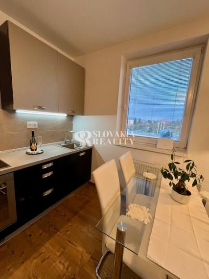 2-izb.byt, energie v cene, 2 parkovacie miesta, internet