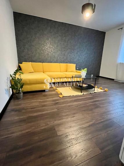 1-izbový byt Klokočina, internet, energie, výťah, pivnica