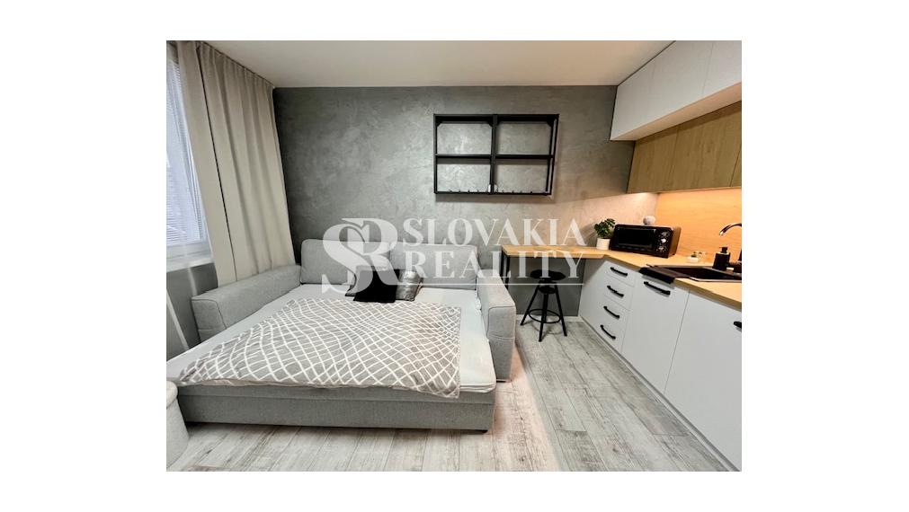 Garsónka Chrenová, novozrekonštruovaná, pivnica, výťah