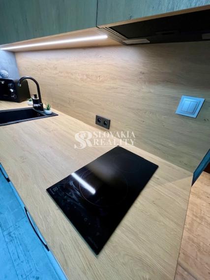 Garsónka Chrenová, novozrekonštruovaná, pivnica, výťah