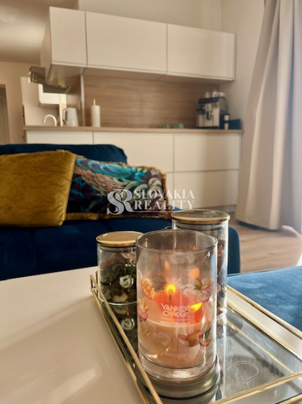 Útulný 3-izb. domček, Sľažany, 10,7á záhrada, zariadený