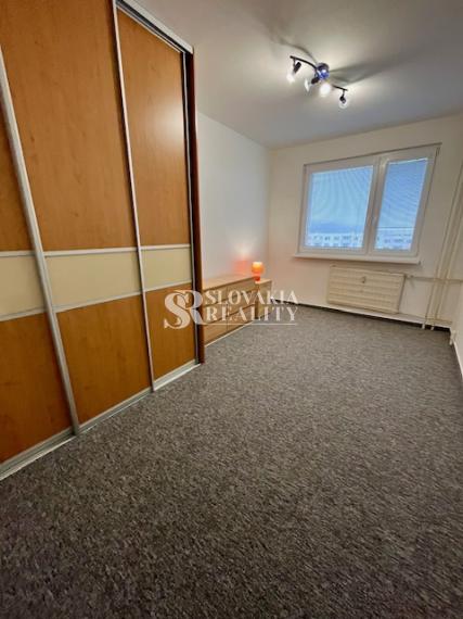 3-izb. byt Klokočina, loggia, čiastočne zariadený, 81 m2